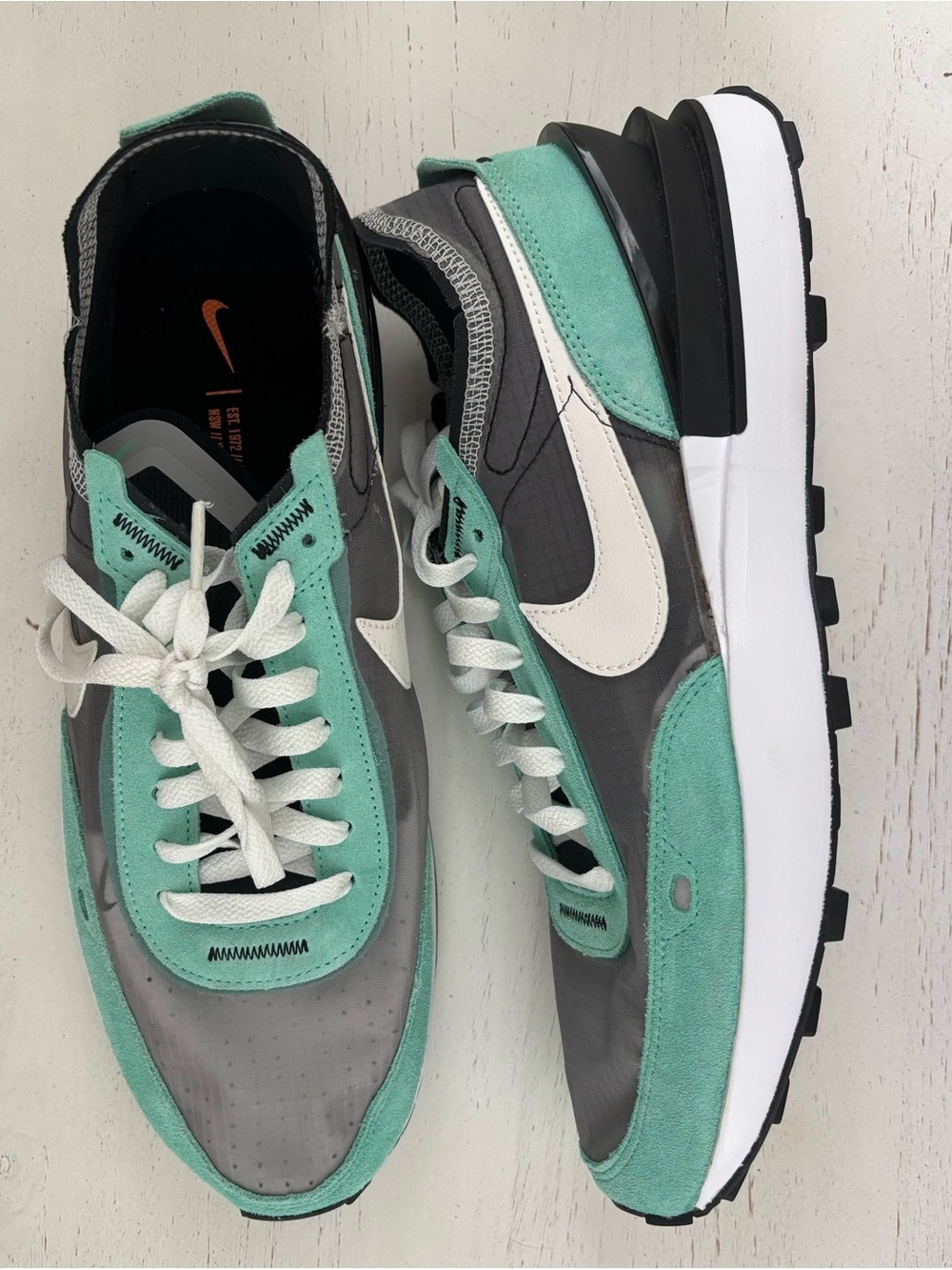 Nike Waffle One SE DD8014-005 Men's Size 11 Black and Teal